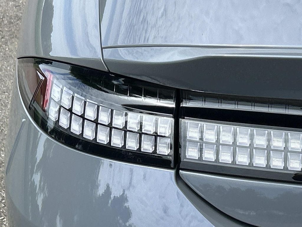 2024 Hyundai IONIQ 6 SE