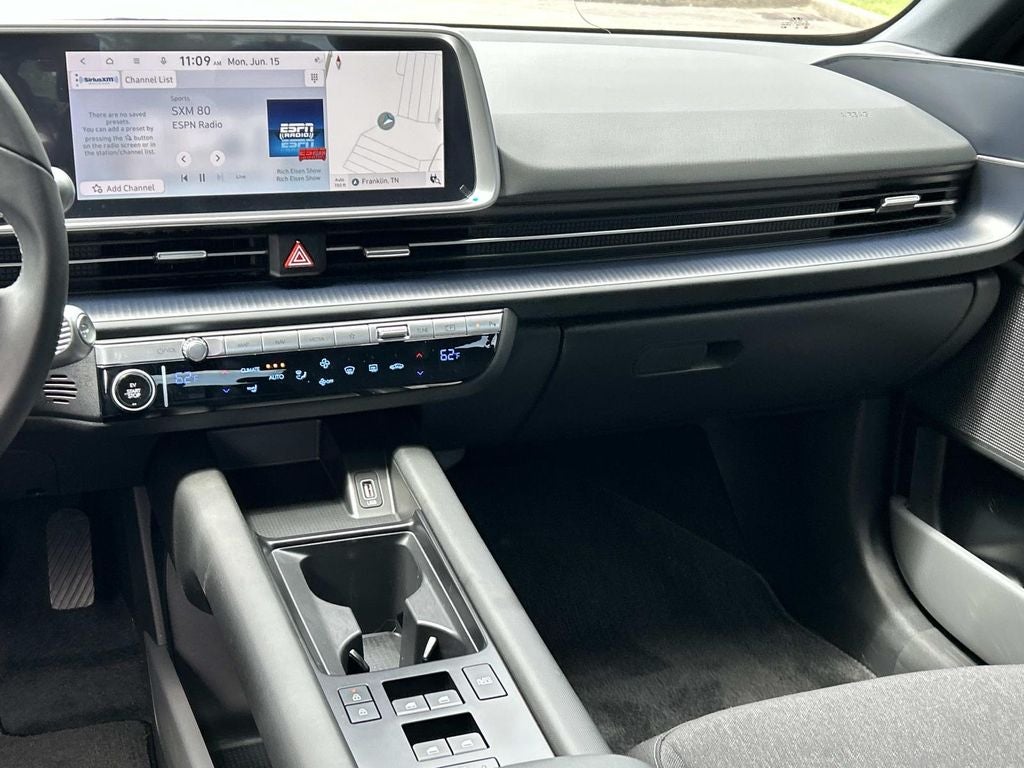 2024 Hyundai IONIQ 6 SE