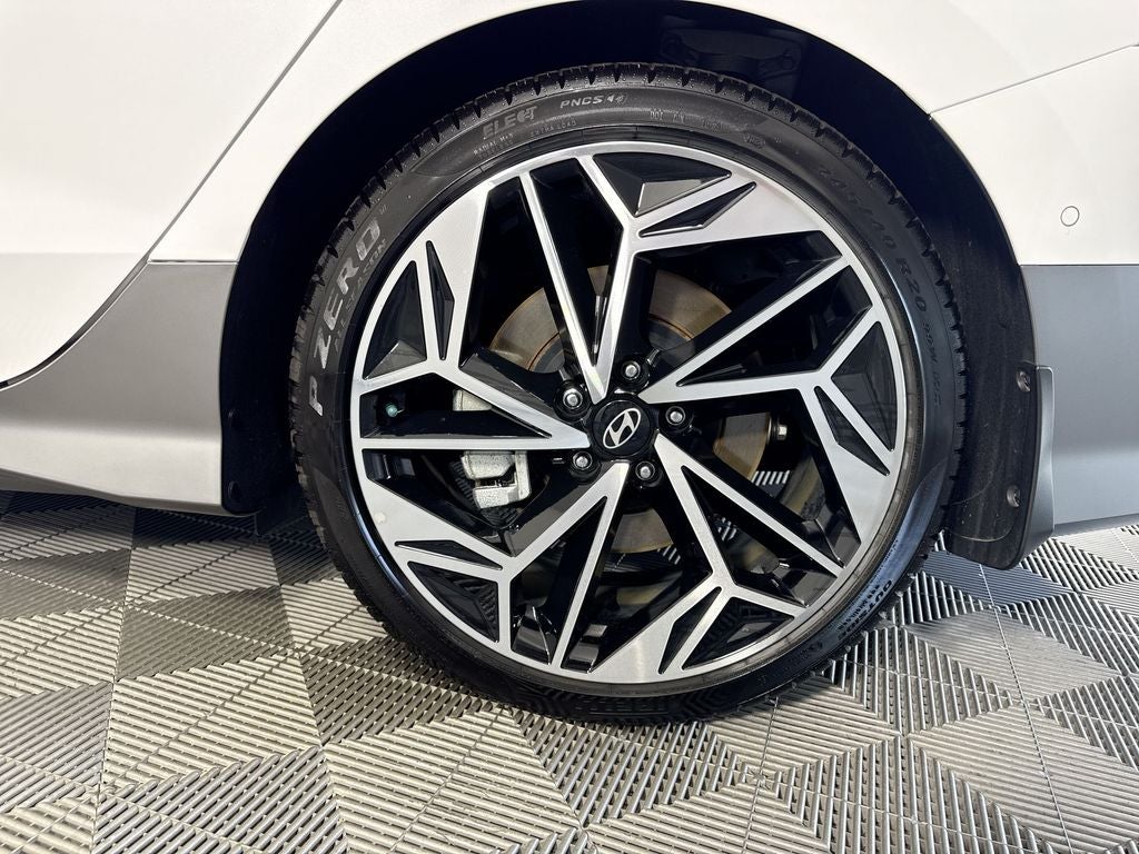 2025 Hyundai IONIQ 6 Limited