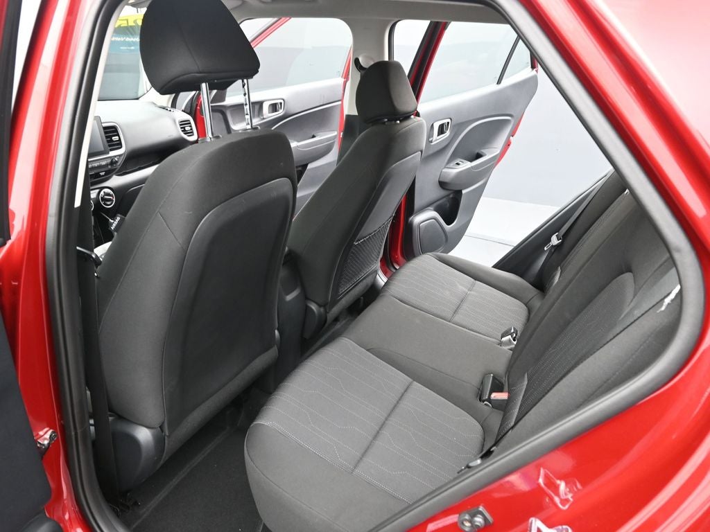 2025 Hyundai Venue SE