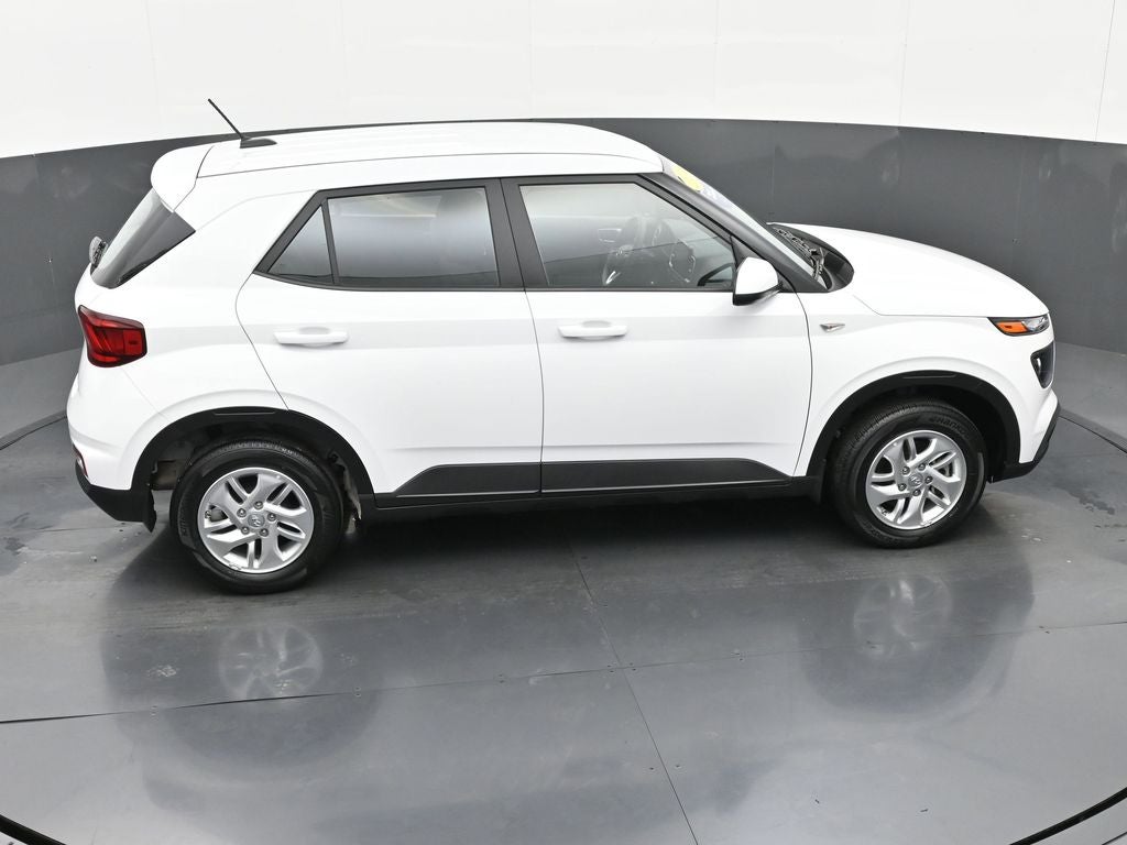 2025 Hyundai Venue SE