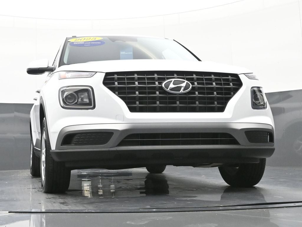 2025 Hyundai Venue SE