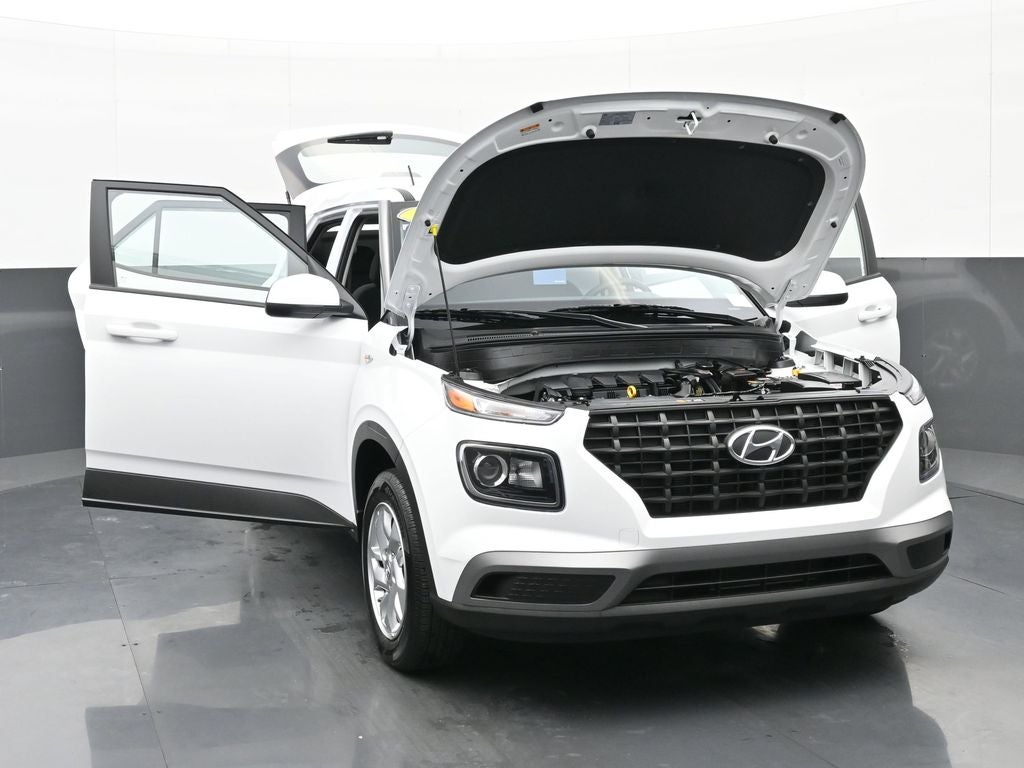 2025 Hyundai Venue SE