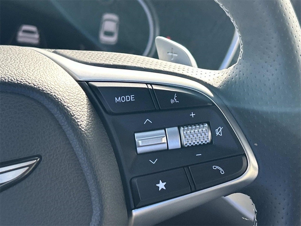 2025 Genesis G70 2.5T