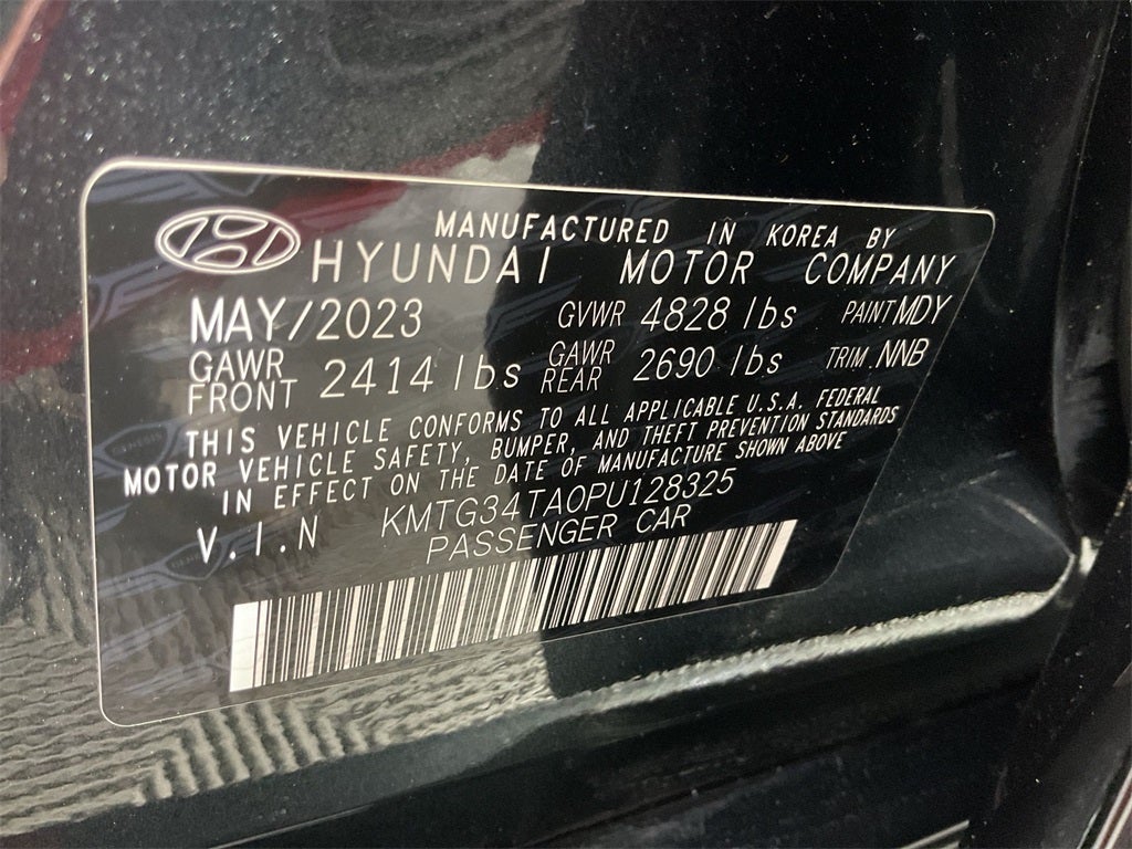 2023 Genesis G70 2.0T