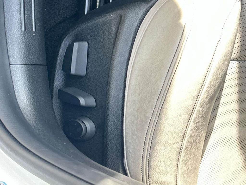 2022 Genesis G70 2.0T
