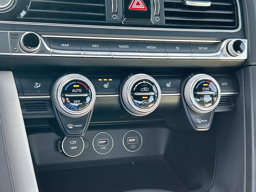 2022 Genesis G70 2.0T
