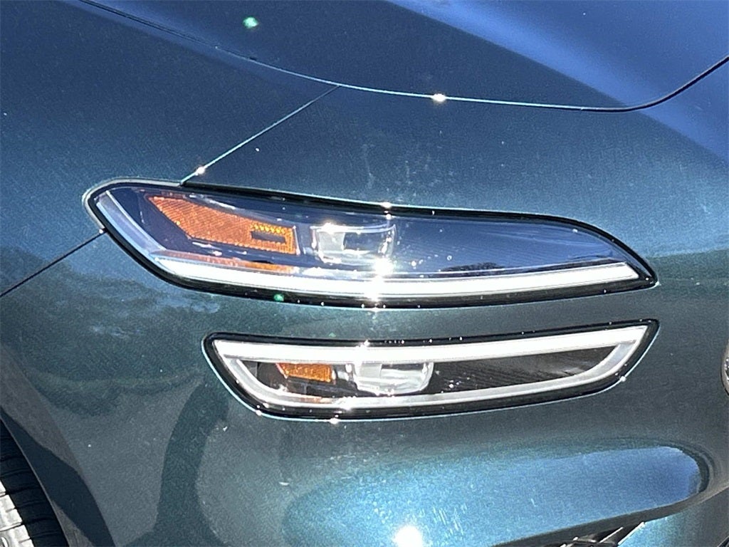 2025 Genesis G70 3.3T Sport Advanced