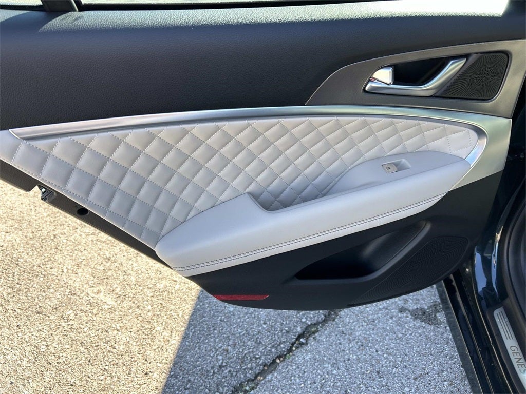 2025 Genesis G70 3.3T Sport Advanced