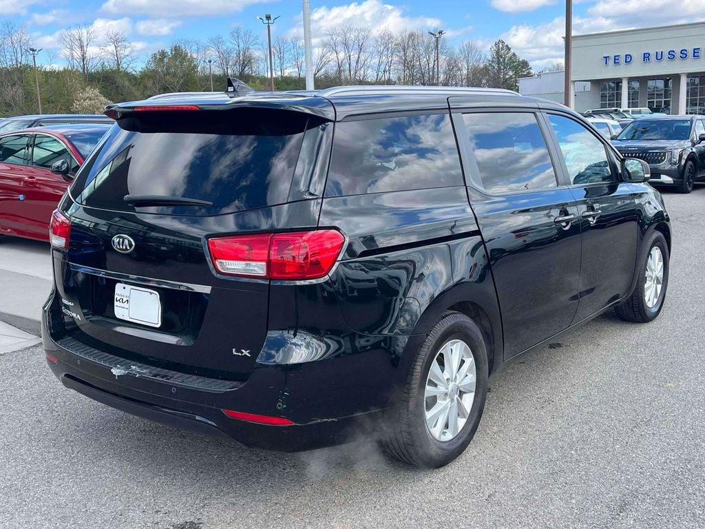 2016 Kia Sedona LX