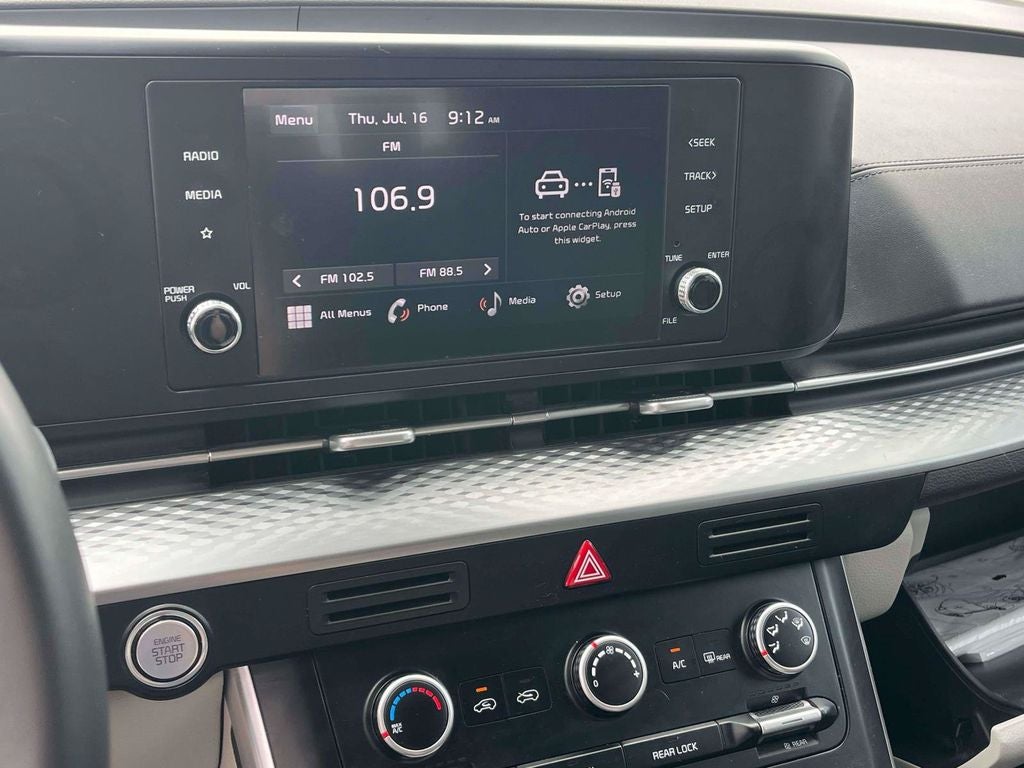 2024 Kia Carnival LX