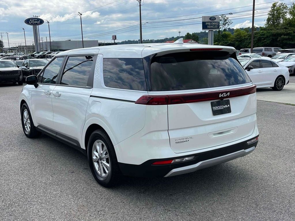 2024 Kia Carnival LX