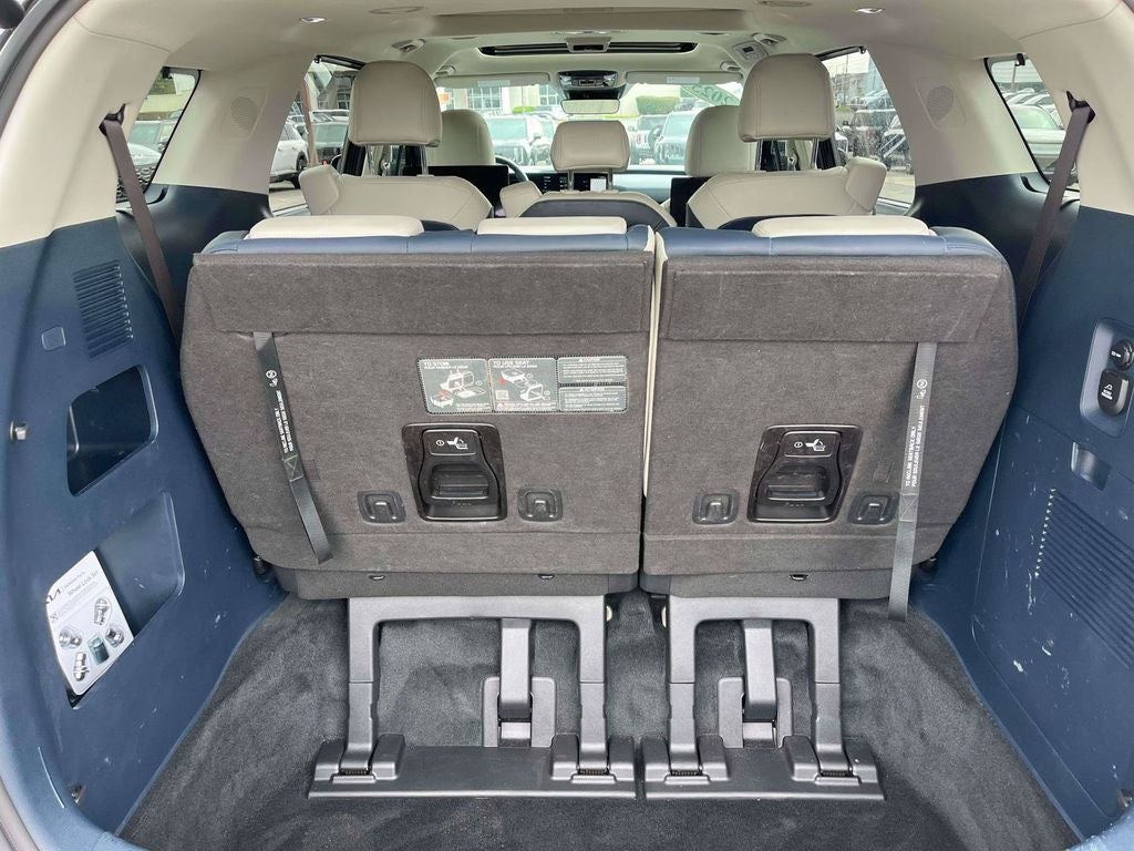 2025 Kia Carnival SX