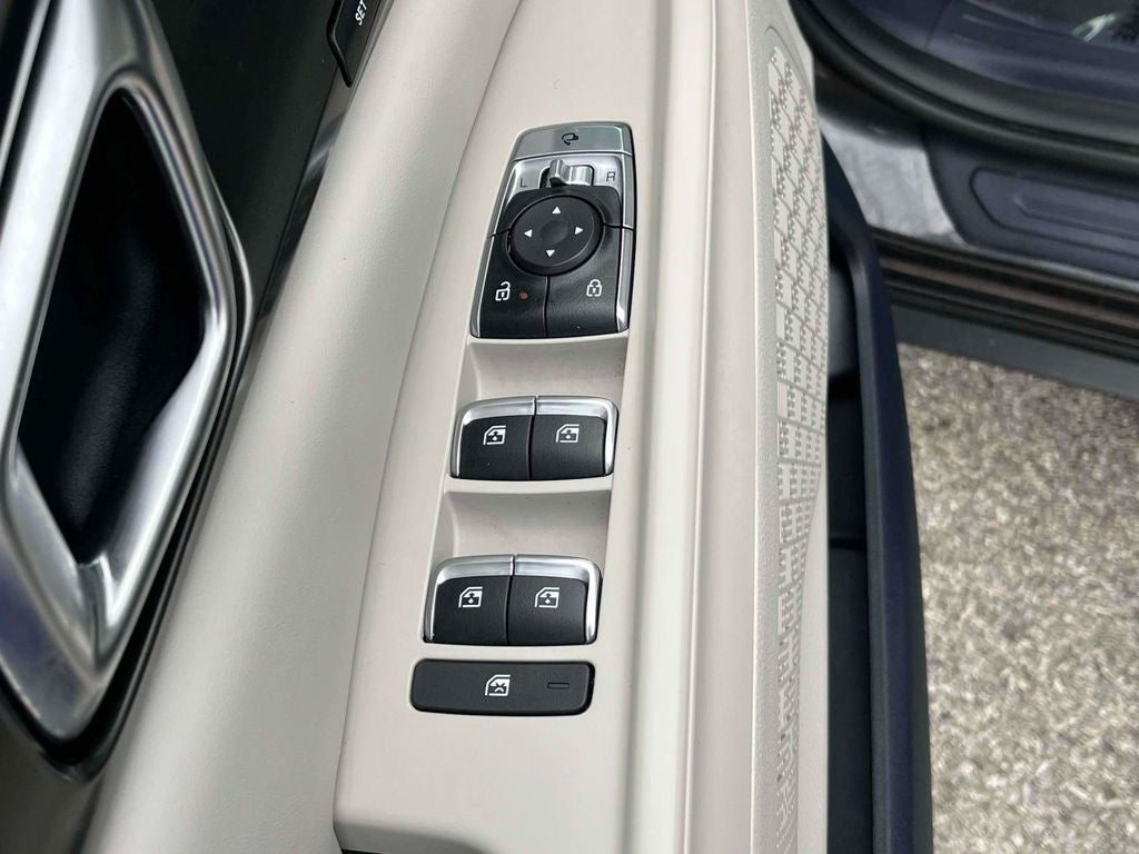 2025 Kia Carnival SX