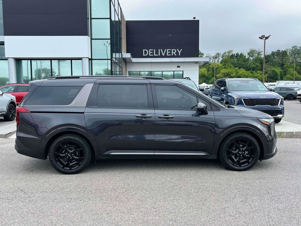 2025 Kia Carnival SX