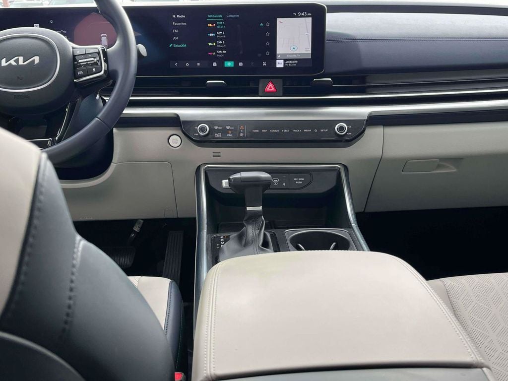 2025 Kia Carnival SX