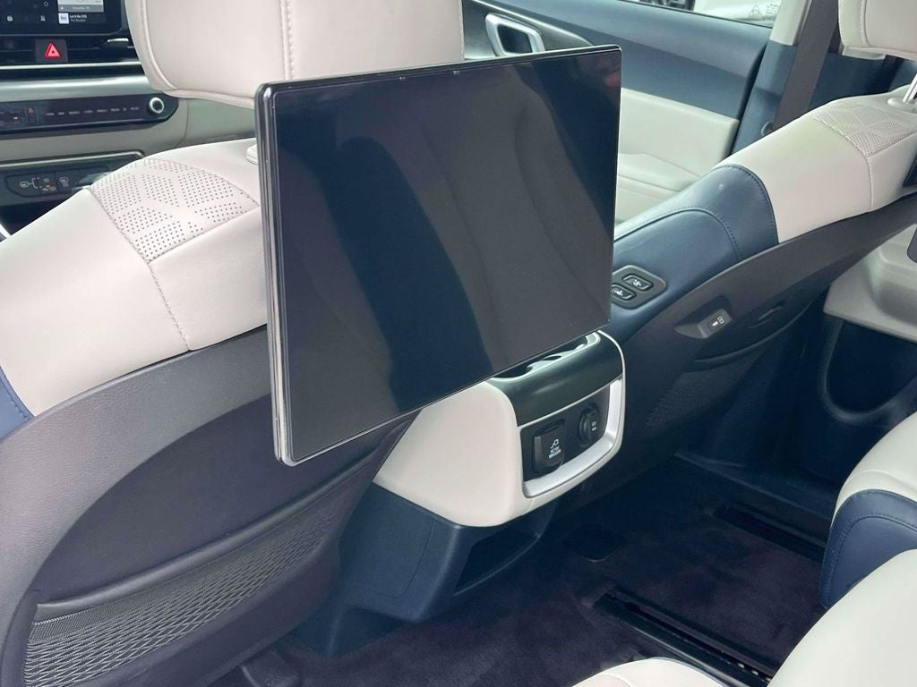 2025 Kia Carnival SX