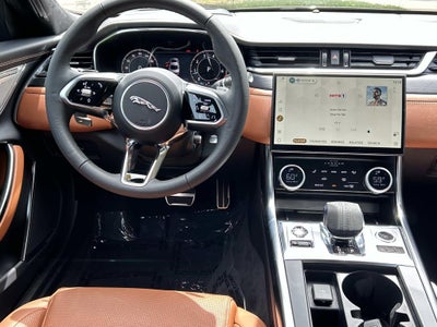 2024 Jaguar XF R-Dynamic SE