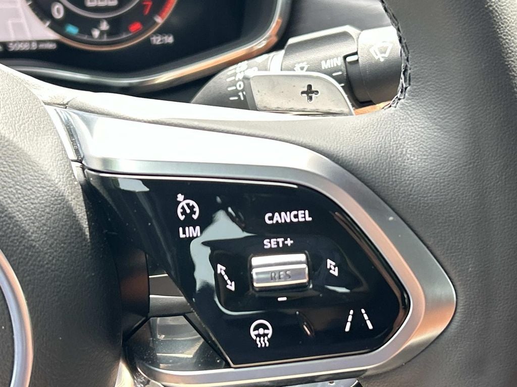 2024 Jaguar XF R-Dynamic SE