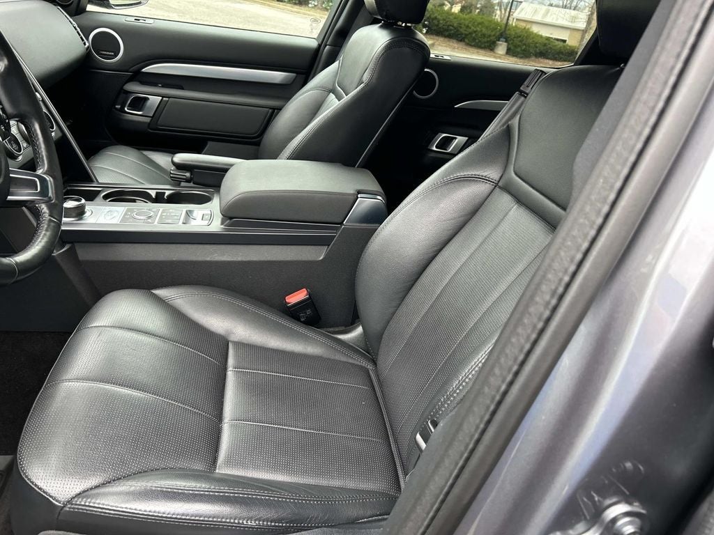 2020 Land Rover Discovery Landmark Edition