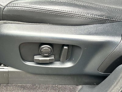 2020 Land Rover Discovery Landmark Edition