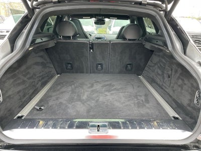 2022 Aston Martin DBX Base