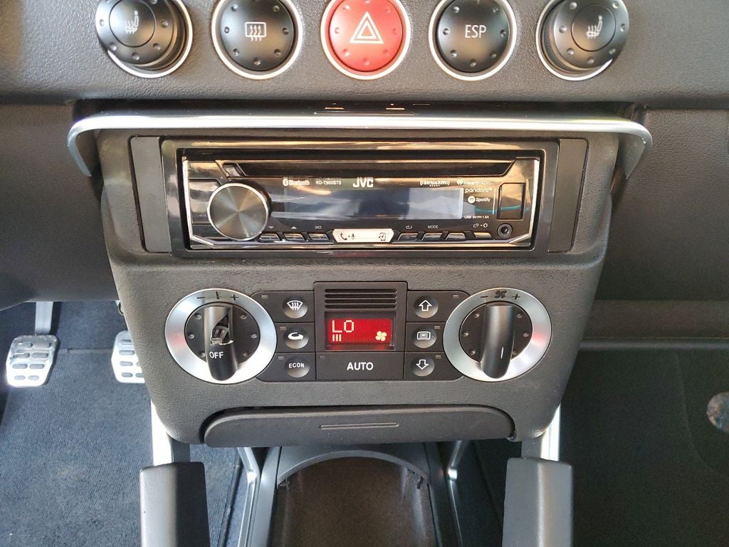 2002 Audi TT 1.8T quattro