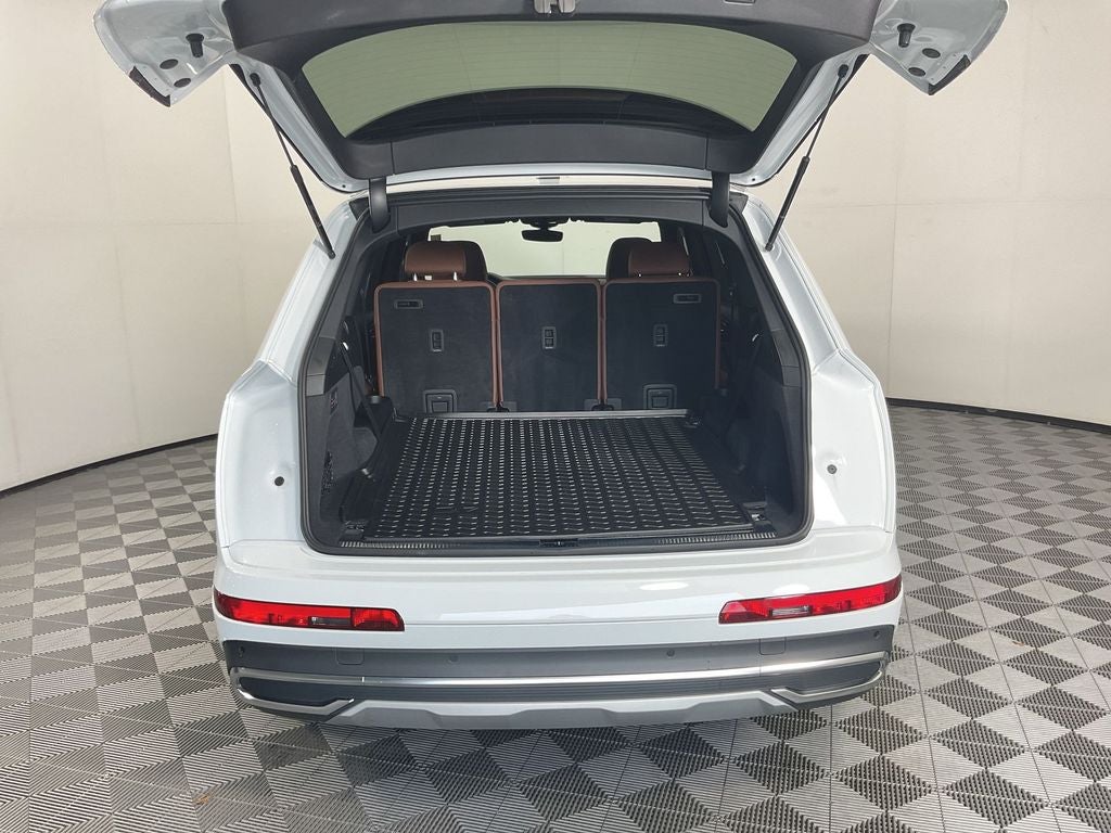 2023 Audi Q7 55 Premium quattro