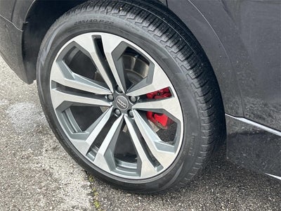 2019 Audi Q8 Premium Plus