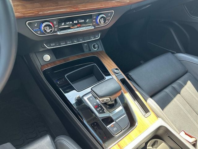 2021 Audi Q5 45 Prestige quattro