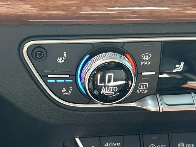2021 Audi Q5 45 Prestige quattro