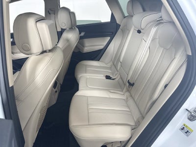 2024 Audi Q5 45 S line Prestige quattro