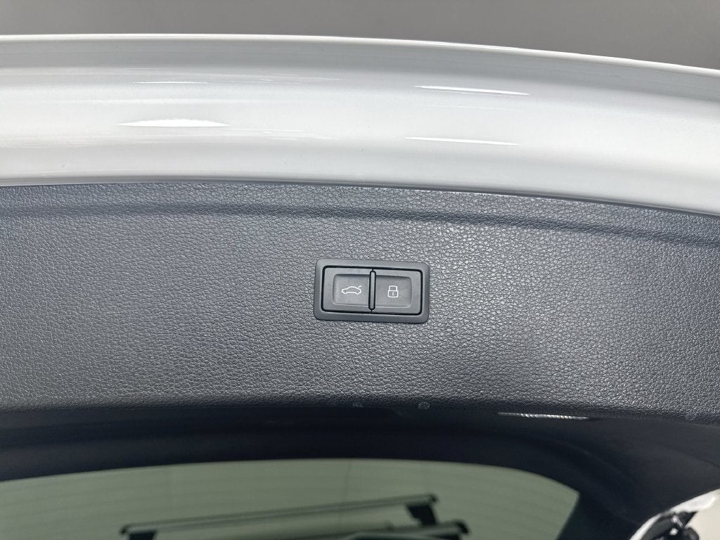 2024 Audi Q5 45 S line Prestige quattro