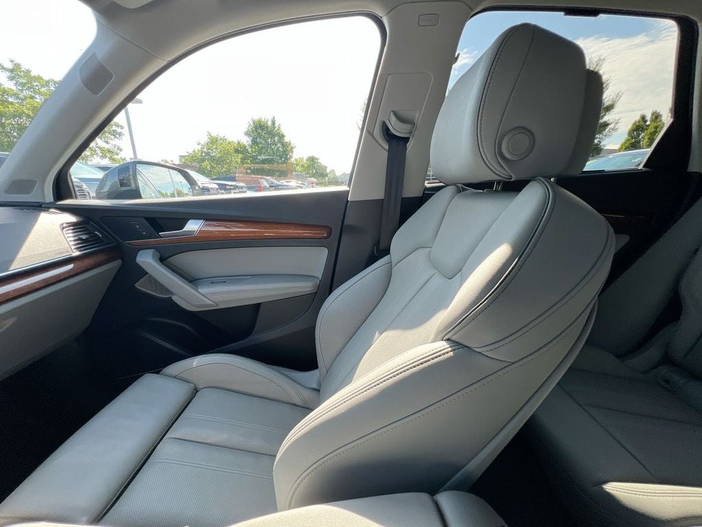 2022 Audi Q5 S line Prestige
