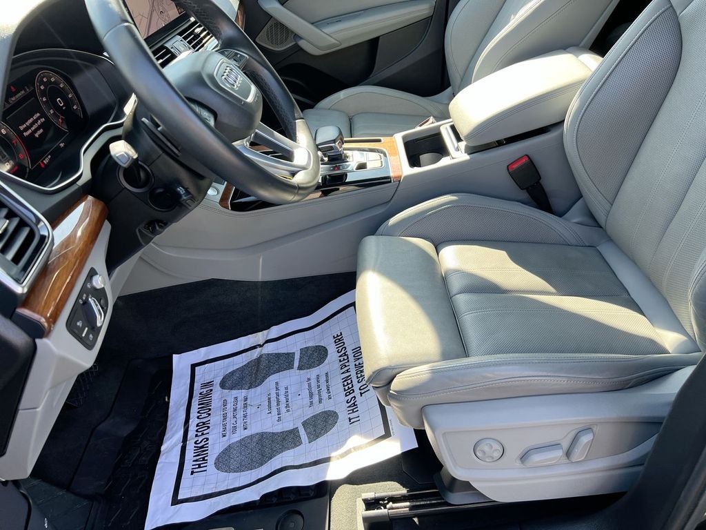 2022 Audi Q5 S line Prestige