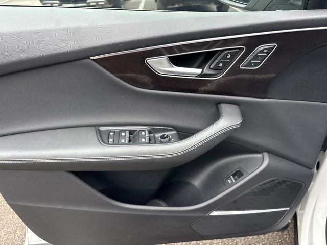 2023 Audi Q8 55 Prestige quattro