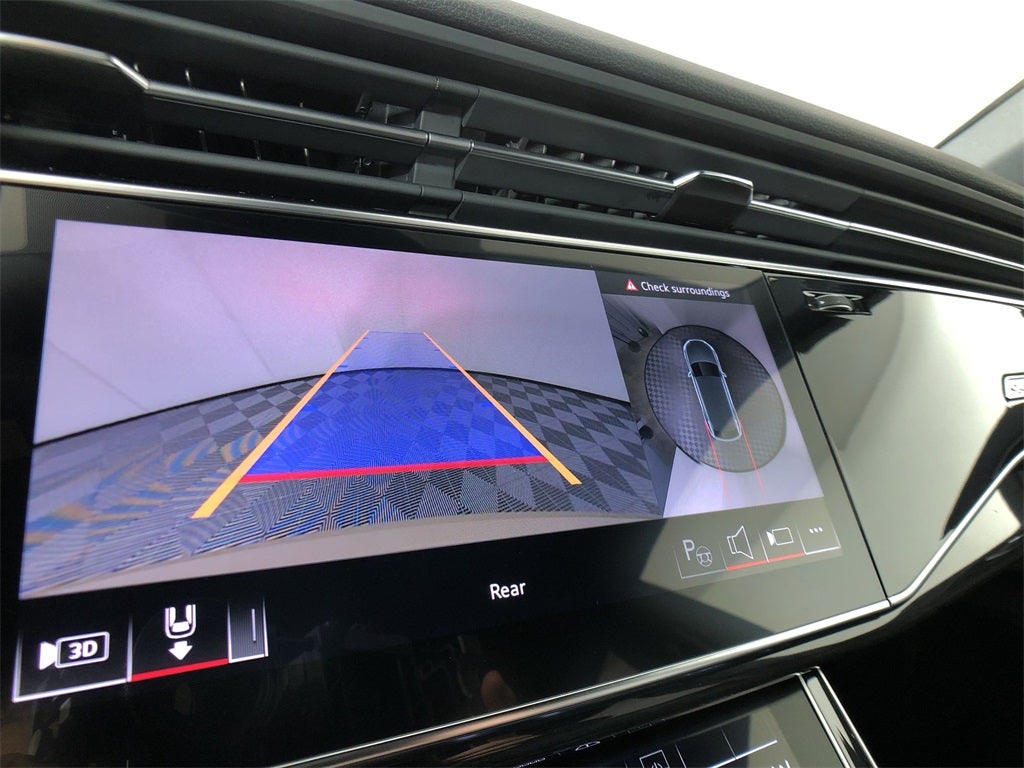 2025 Audi Q8 55 Prestige quattro