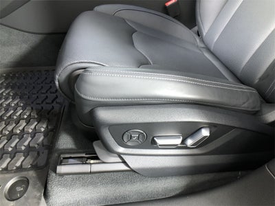 2025 Audi Q8 55 Prestige quattro