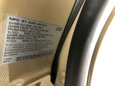 2025 Audi Q8 55 Prestige quattro