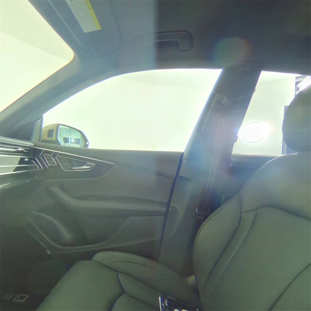 2025 Audi Q8 55 Prestige quattro