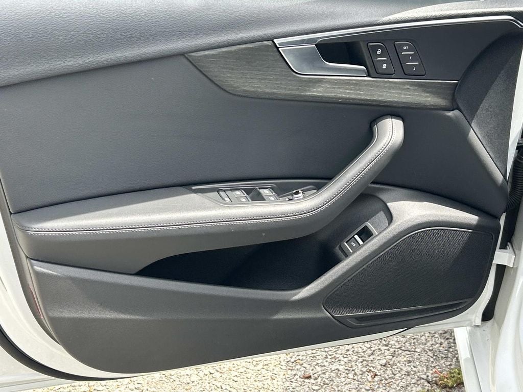 2019 Audi A4 Premium Plus