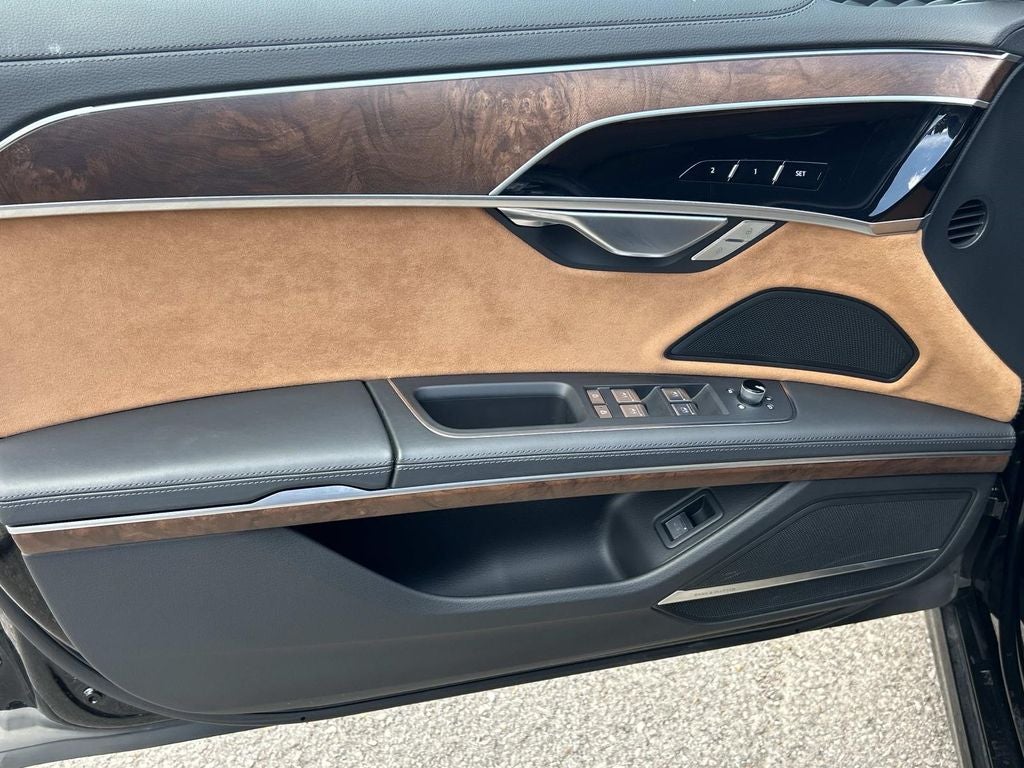 2024 Audi A8 L 55 TFSI quattro