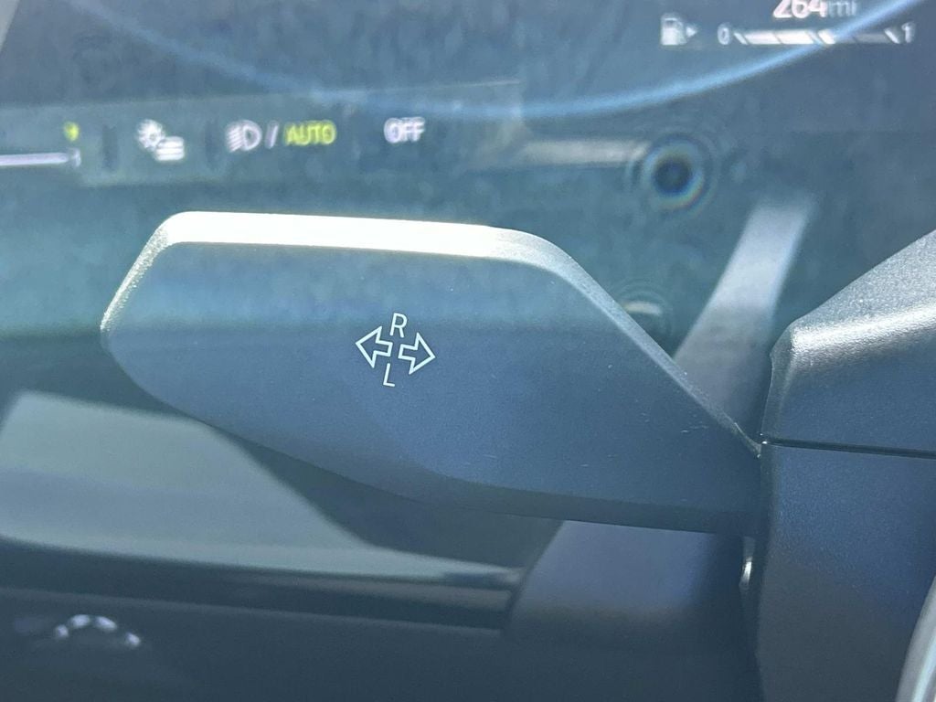 2024 BMW 5 Series 530i