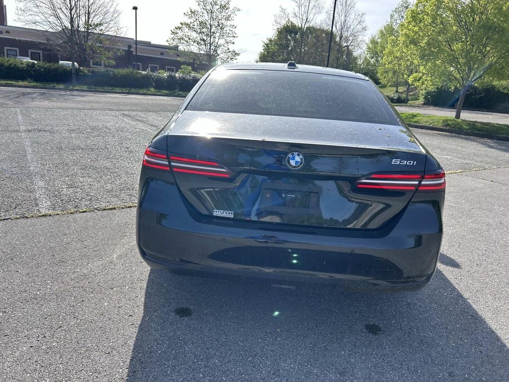 2024 BMW 5 Series 530i