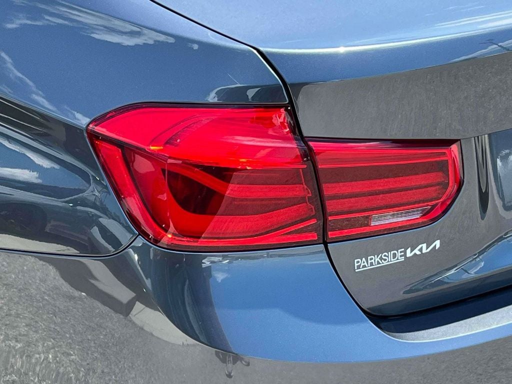 2018 BMW 3 Series 320i