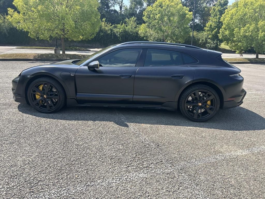 2022 Porsche Taycan Turbo