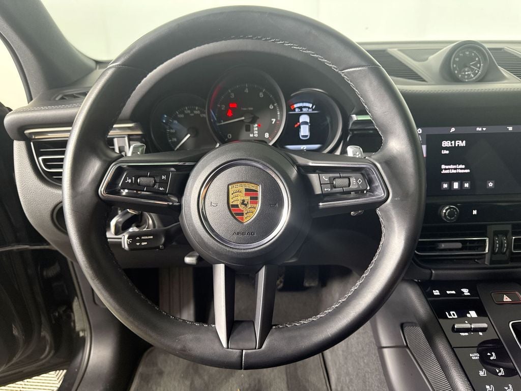 2022 Porsche Macan Base