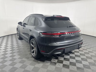 2022 Porsche Macan Base