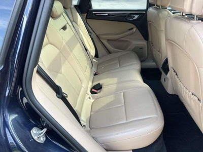 2021 Porsche Macan Base