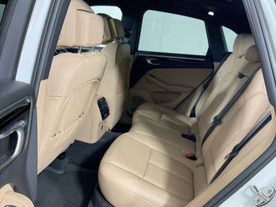 2019 Porsche Macan Base